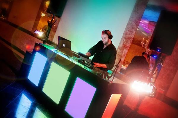 Awesome DJs and Photo Booth