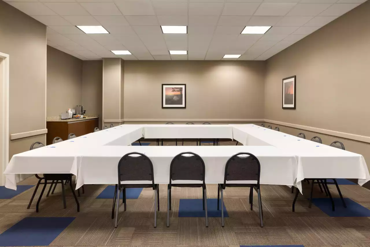 Comfort Inn & Suites Presidential