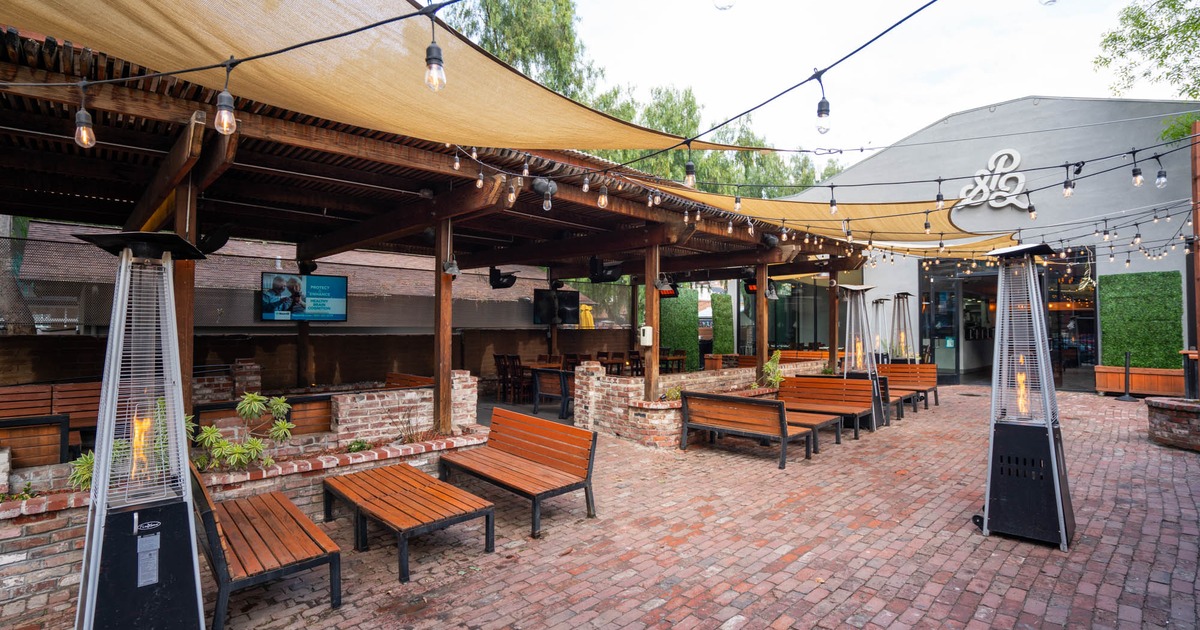 SP2 Communal Bar + Restaurant