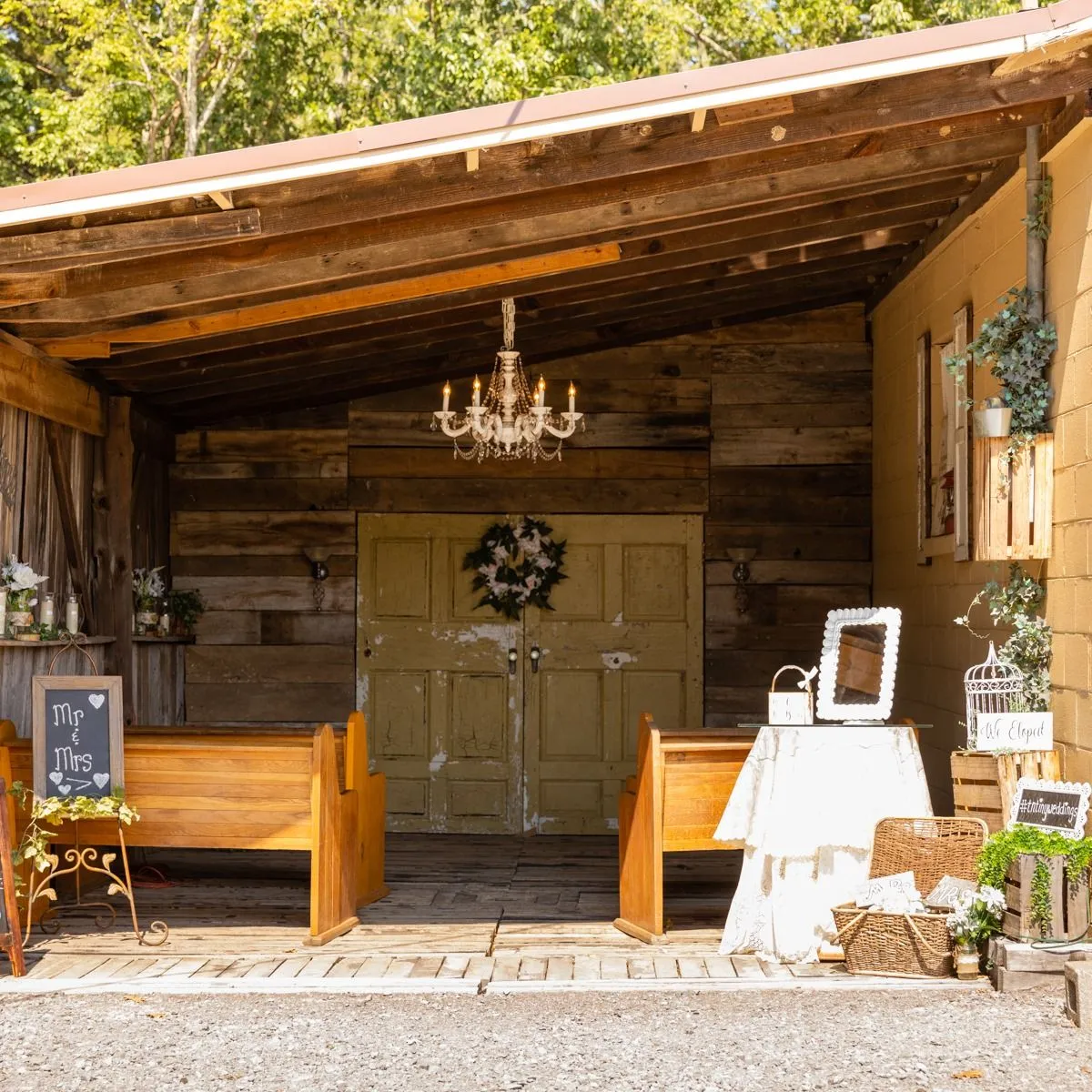 Tennessee Tiny Weddings with Julie & James