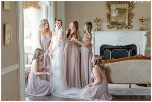 Crawford Room (Bridal Suite)