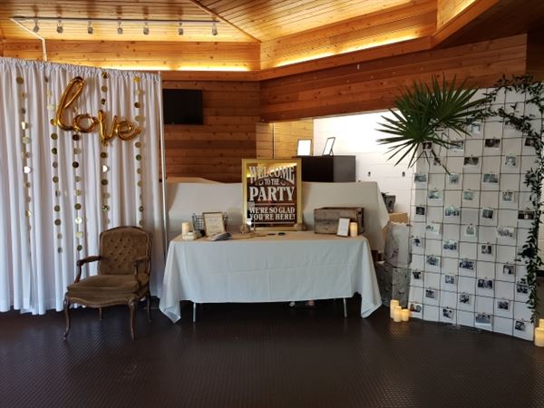 Sunridge Ski Area Chalet