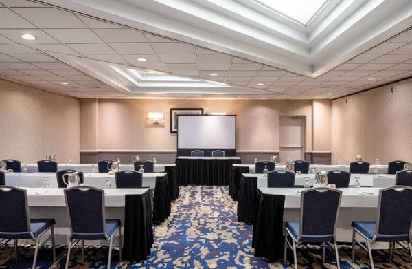 Embassy Suites Hunt Valley