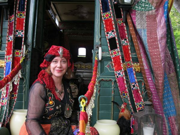 Laura E. West, Fortune-teller & Certified Lipsologist