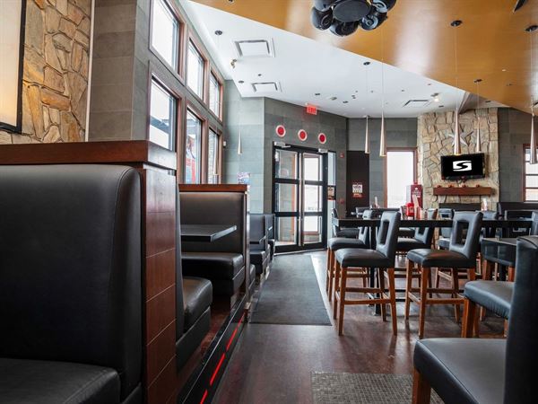 Sandman Hotel & Suites Calgary West