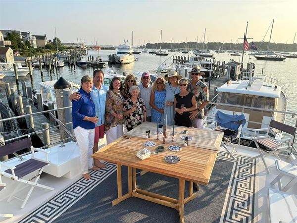 Good Dog Yacht Charters