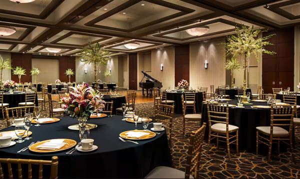 DoubleTree by Hilton Newark/Fremont