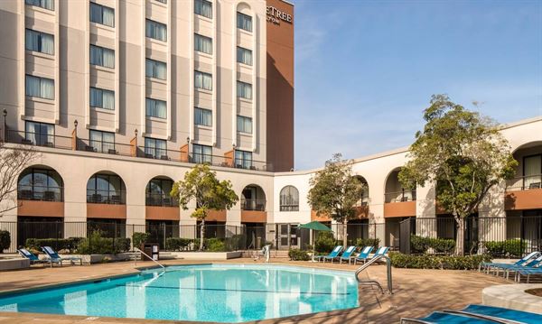 DoubleTree by Hilton Newark/Fremont