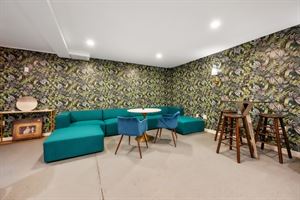 Private Luxe Gallery