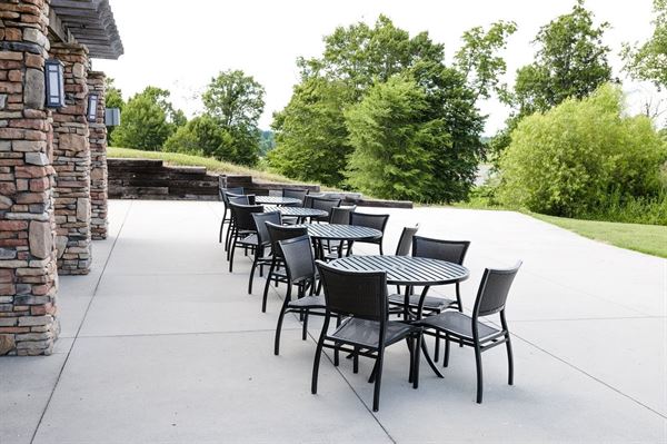 Holiday Inn Express & Suites Lexington NW-The Vineyard