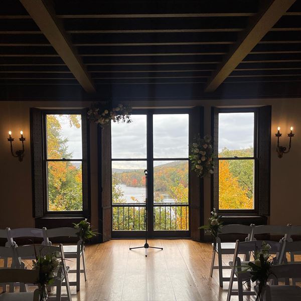 Arrow Park Lake and Lodge