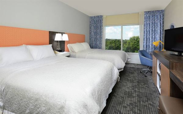 Hampton Inn & Suites Clinton - I-26