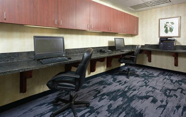 Hampton Inn & Suites Clinton - I-26