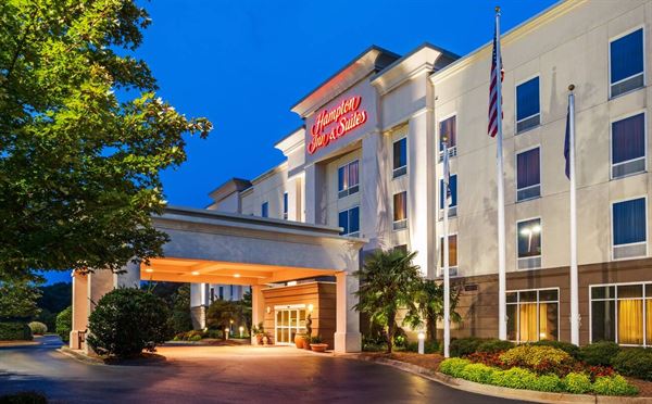Hampton Inn & Suites Clinton - I-26