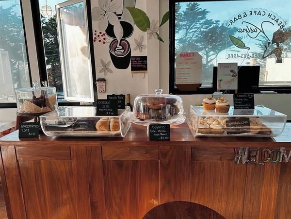 Kusina 7107 Beach Cafe and Bar