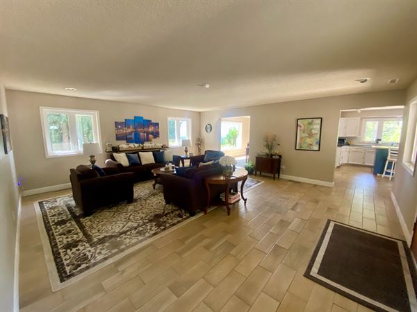 Chateau Lesieutre Guest House