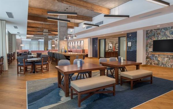 Hampton Inn & Suites Portland Pearl District