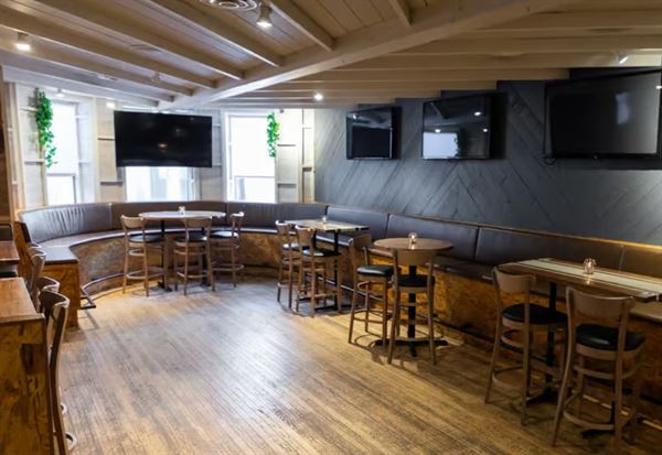 The Gaslight Bar & Grille