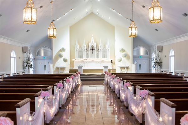 Pristine Chapel Lakeside