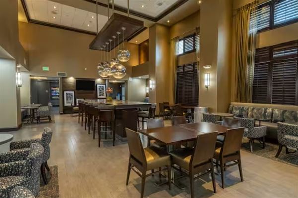 Hampton Inn & Suites Greensboro/Coliseum Area