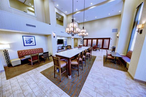 Hampton Inn & Suites Harrisburg/North