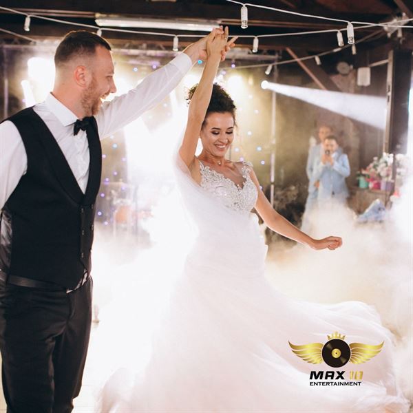 Max 10 Entertainment