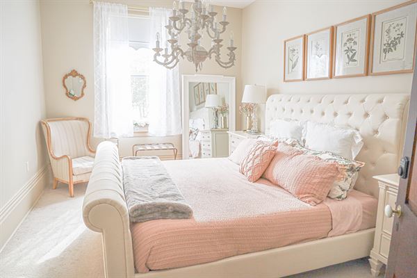 The Saucy Willow Inn & Retreat Centre