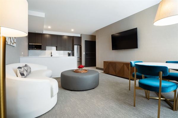 SpringHill Suites by Marriott Chicago Chinatown