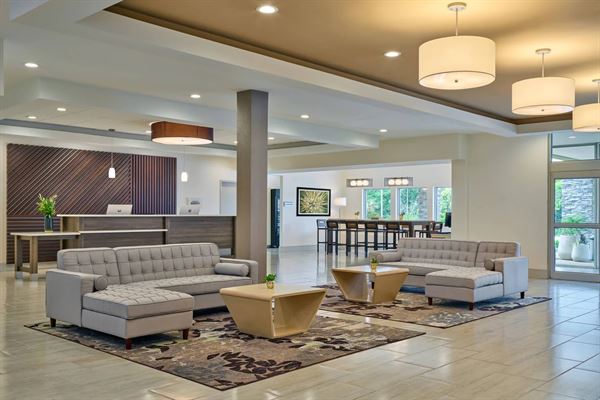 Delta Hotels by Marriott Chicago Willowbrook