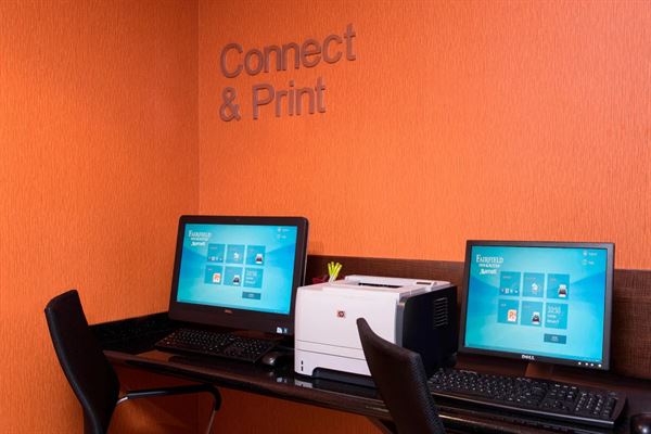 The Fairfield Inn & Suites Chicago St. Charles