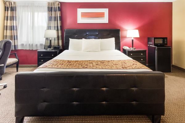 Ramada Inn Bettendorf