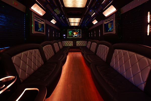 Limo Bus Milwaukee