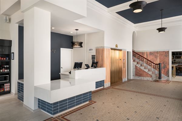 Courtyard St. Petersburg Downtown