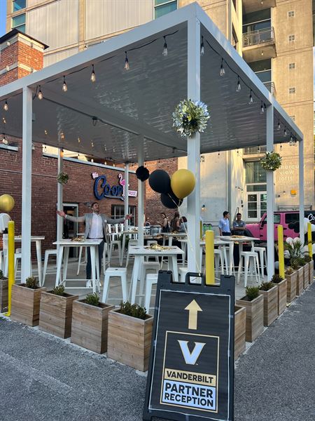 The Co-op Frose & Eatery