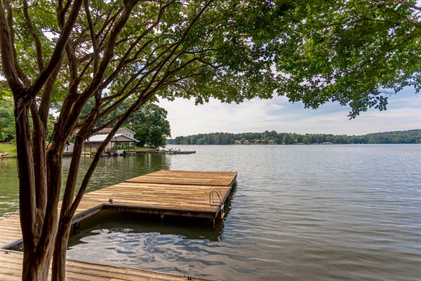 The Lake Martin Beach Club