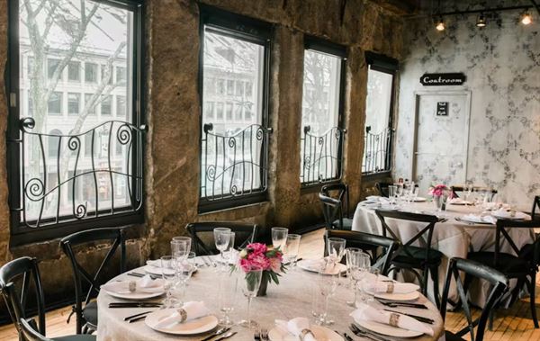 Ned Devine's & Parris