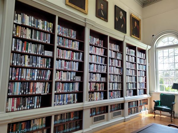 Redwood Library and Athenaeum