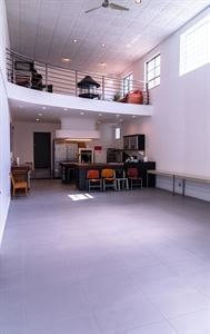 Photo Studio & Kitchen