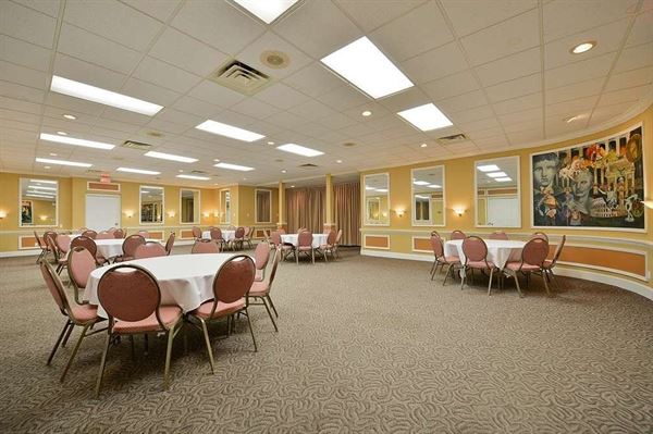 The Best Western - Green Bay Inn Conference Center