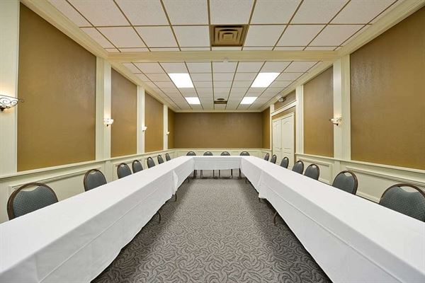 The Best Western - Green Bay Inn Conference Center