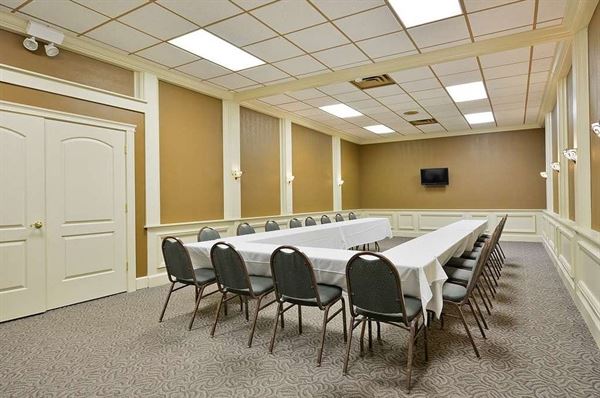 The Best Western - Green Bay Inn Conference Center