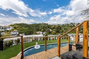 HOLLYWOOD HILLS MANSION with AMAZING VIEWS, POOL, JACUZZI & MORE