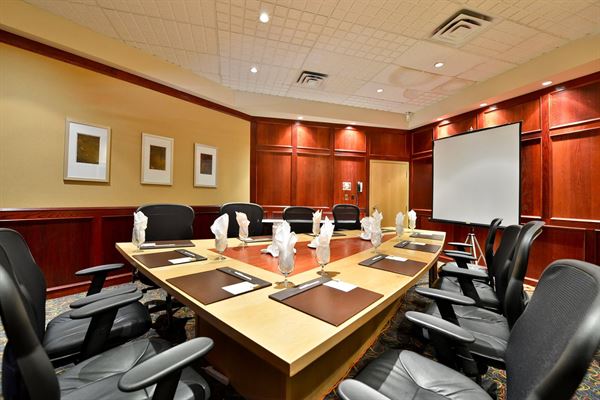 I Hotel Red Deer and Conference Centre