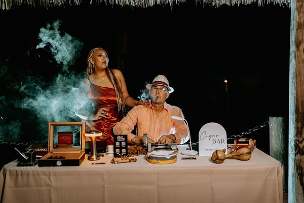 Miami Cigar Entertainment-Cigar Rolling Service