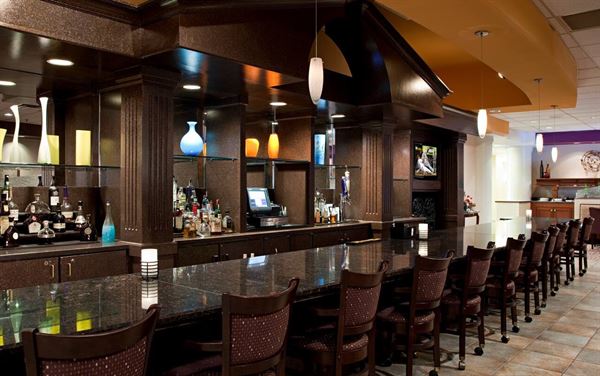 DoubleTree Suites by Hilton Hotel Cincinnati - Blue Ash