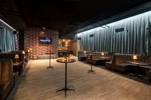 Looking Glass Lounge