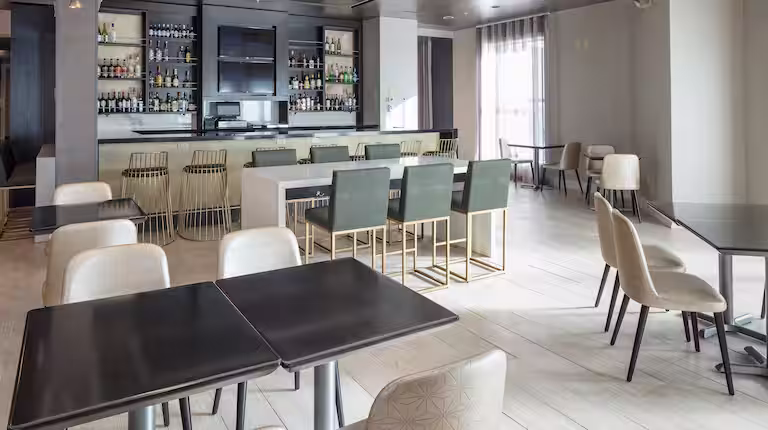 DoubleTree by Hilton Boston Logan Airport Chelsea