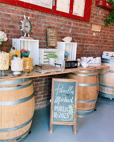 Fire Island Vines on Main St.