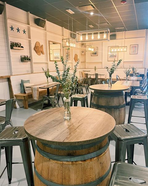 Fire Island Vines on Main St.