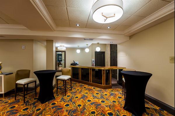 Marble Room Steaks & Raw Bar